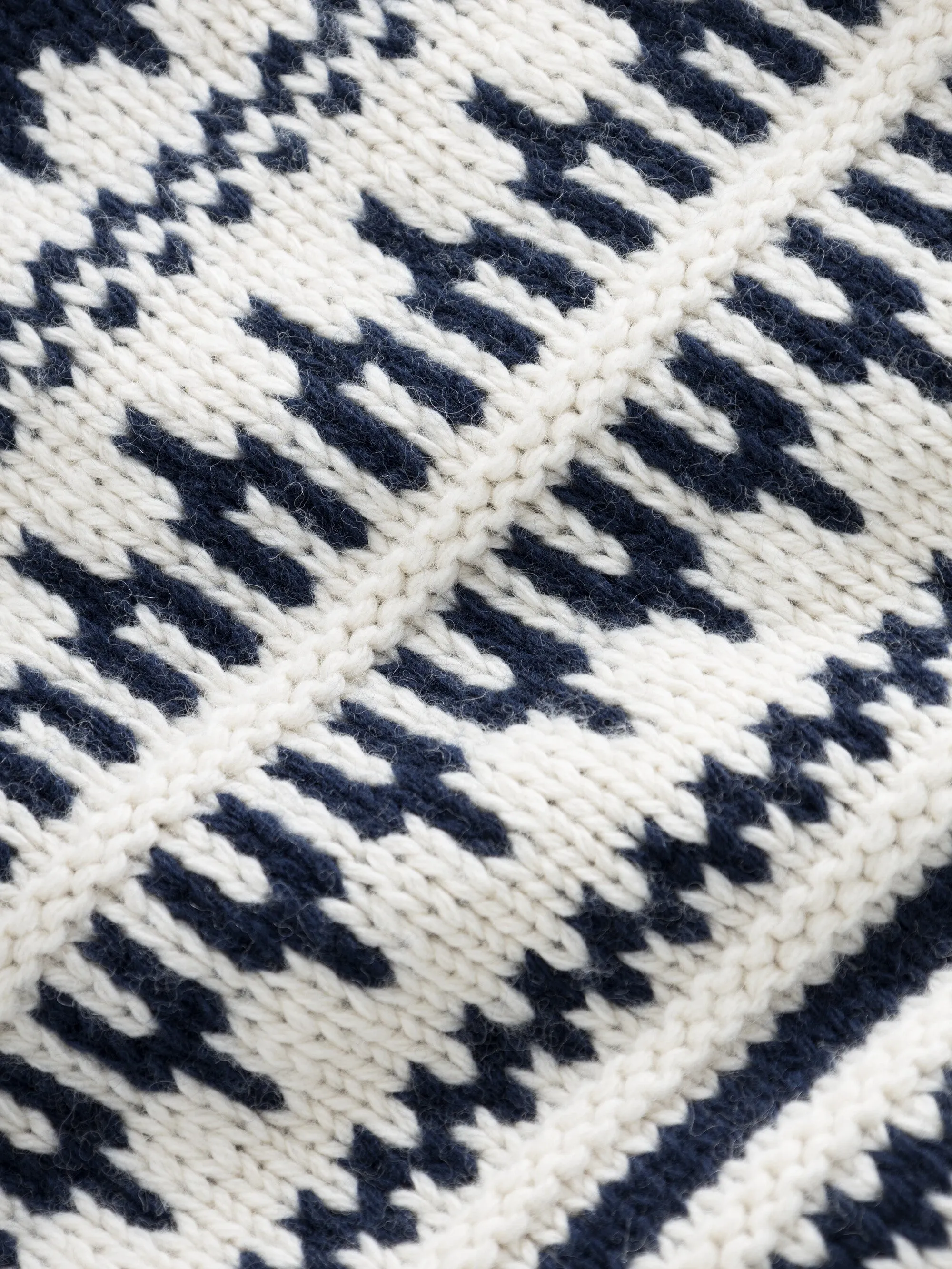 Knitted pattern roll neck - Beige stripe