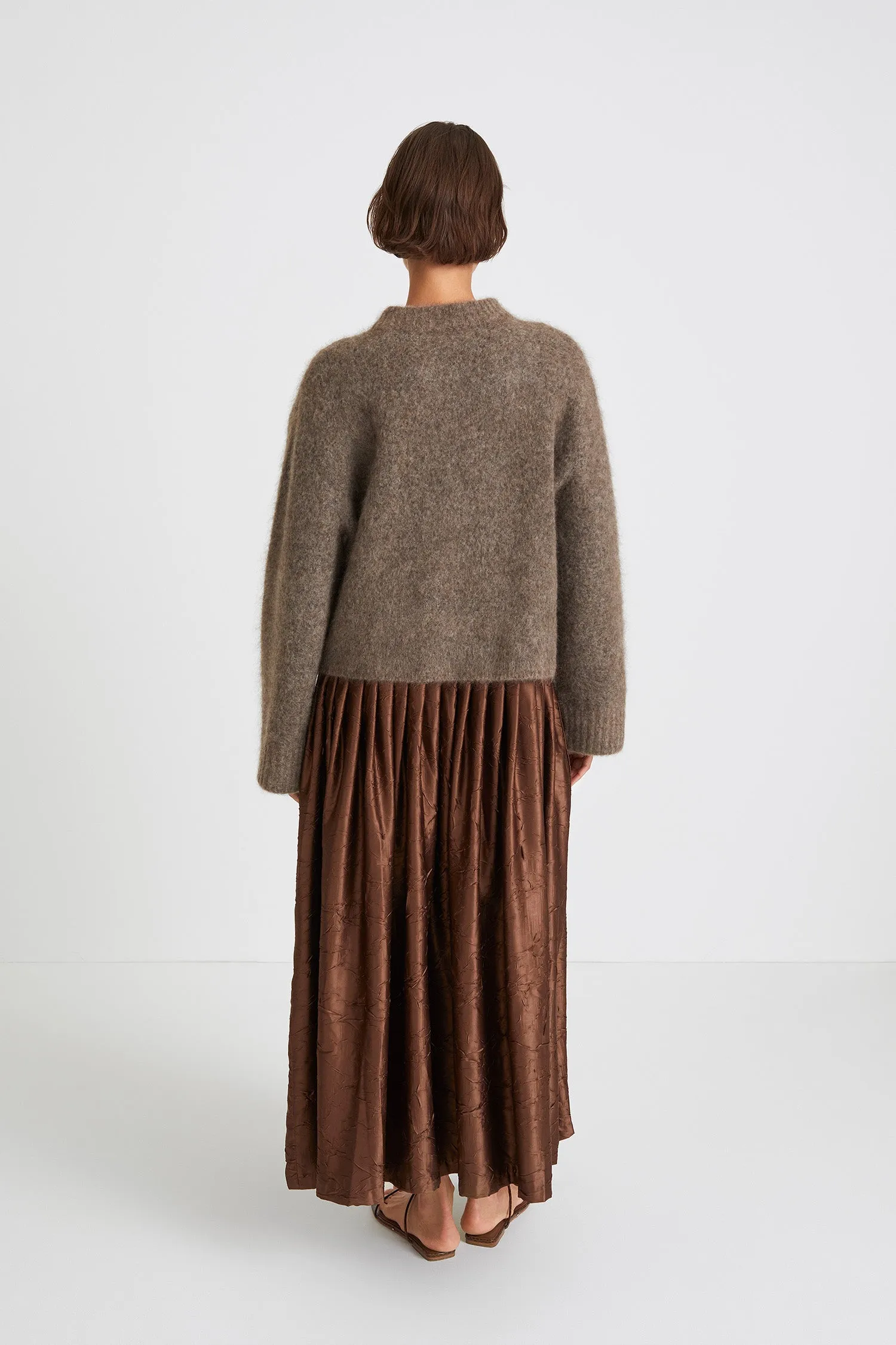 NICLAS SHORT SWEATER - BROWN