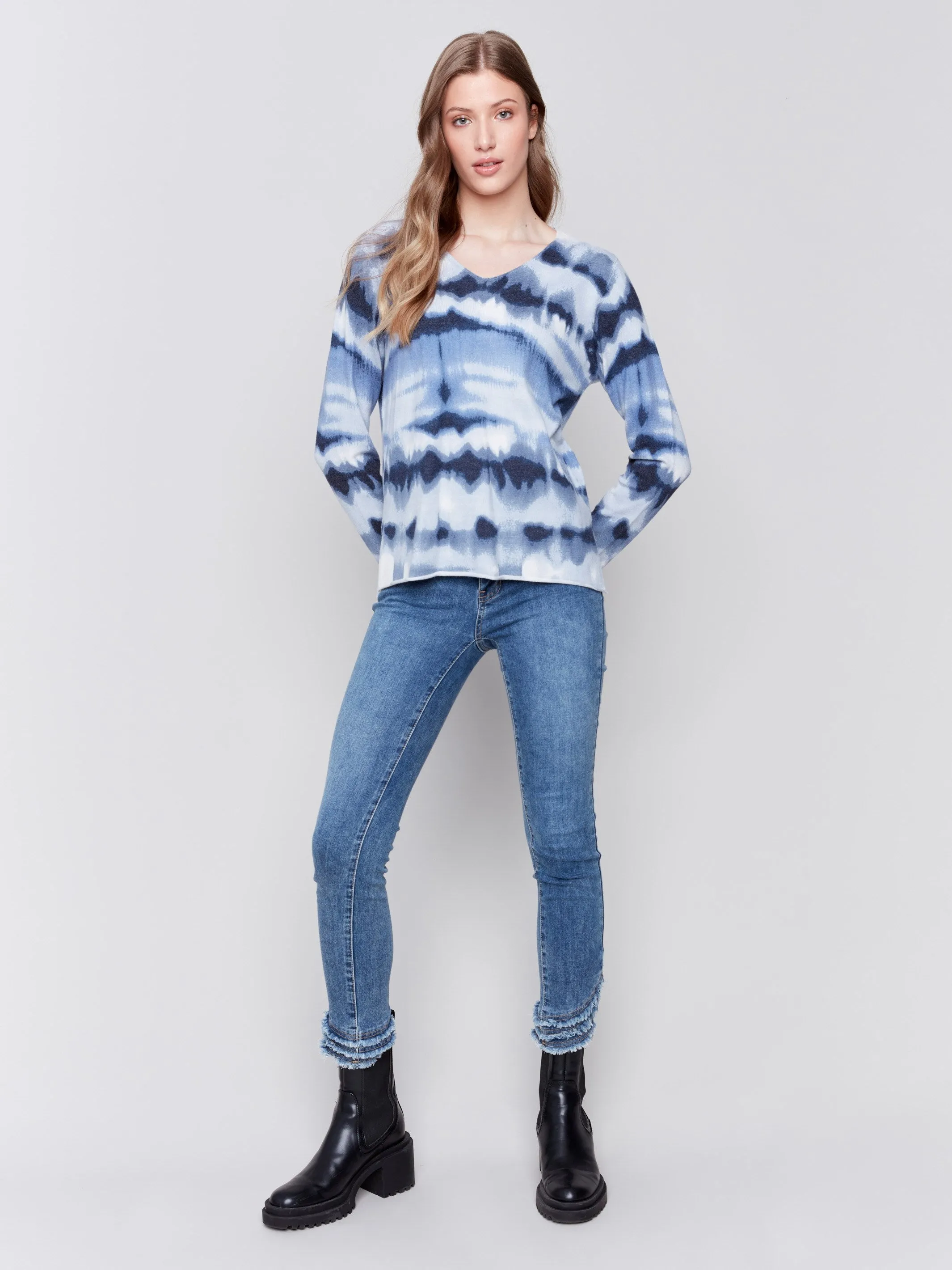 Printed V-Neck Sweater - Navy