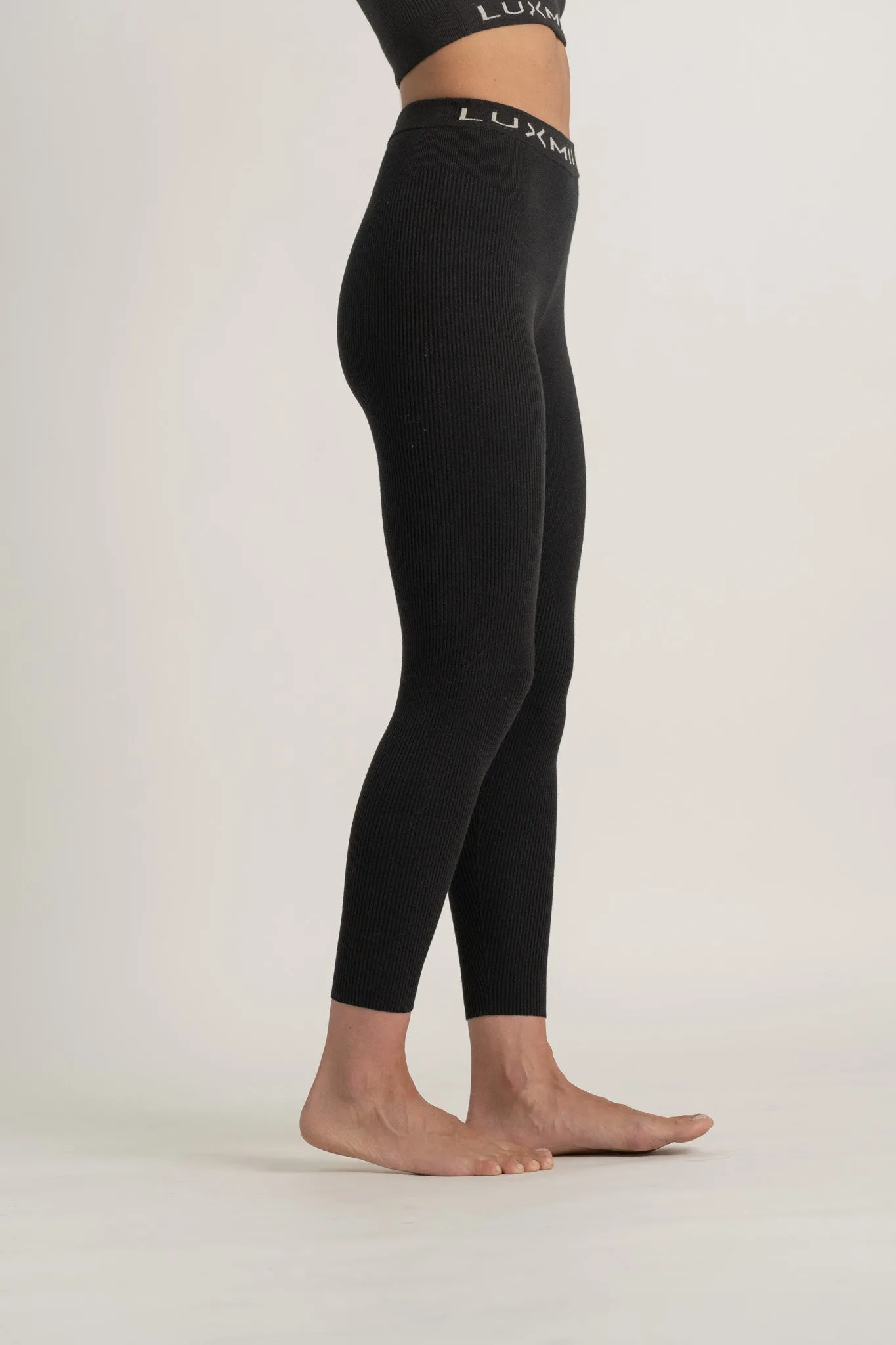 Ribbed Linen Mouvement Legging in Black