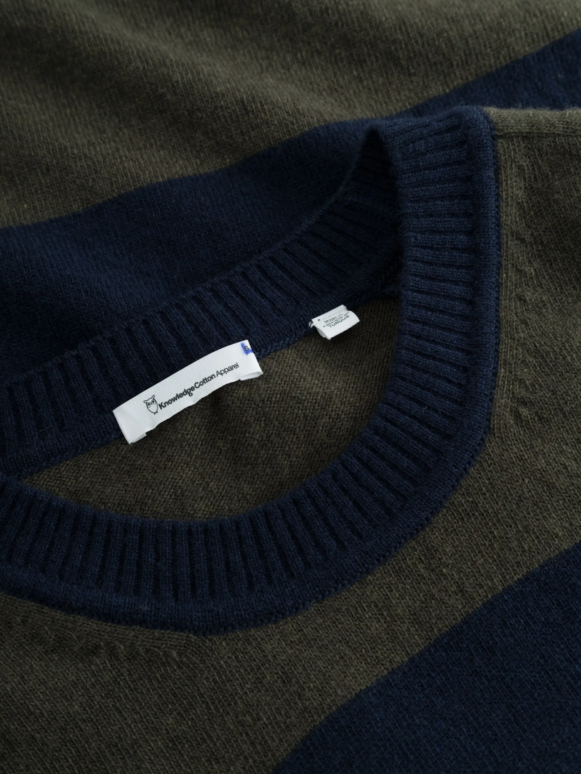 Stripes O-neck knit - - Green stripe