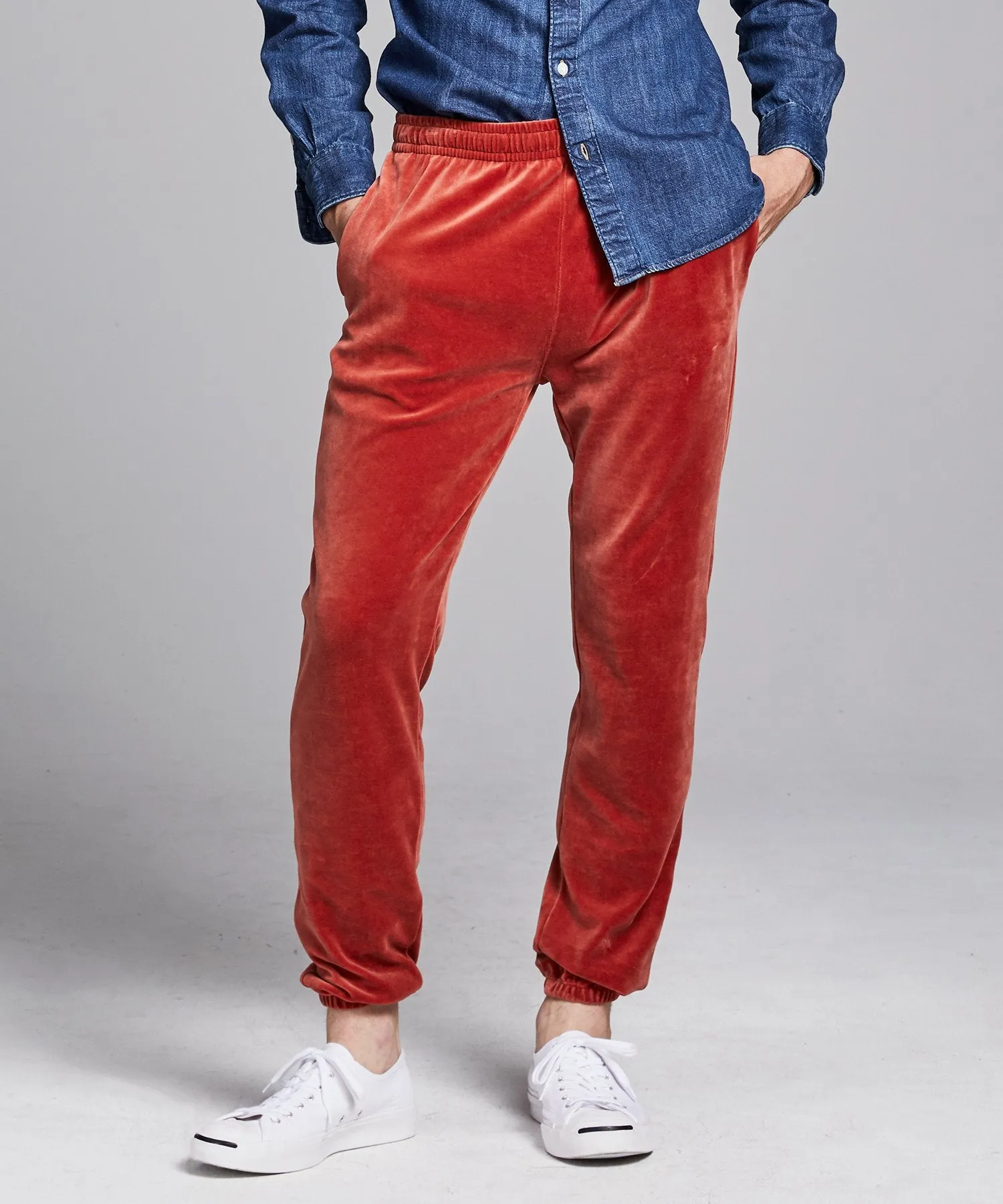 Velour Classic Fit Sweatpant in Tomato Red