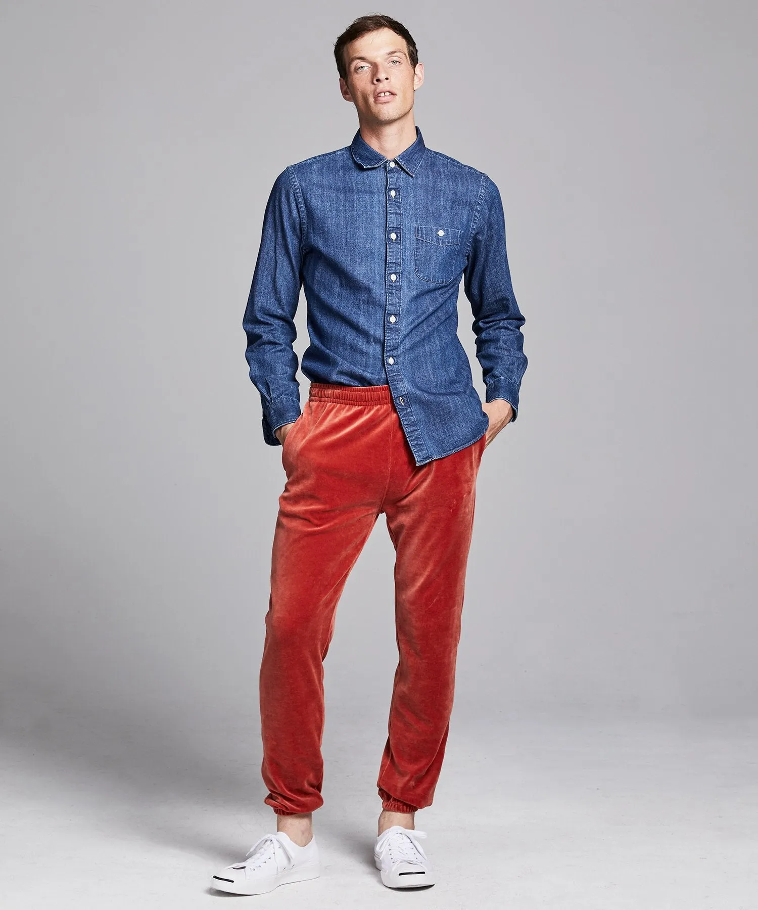 Velour Classic Fit Sweatpant in Tomato Red