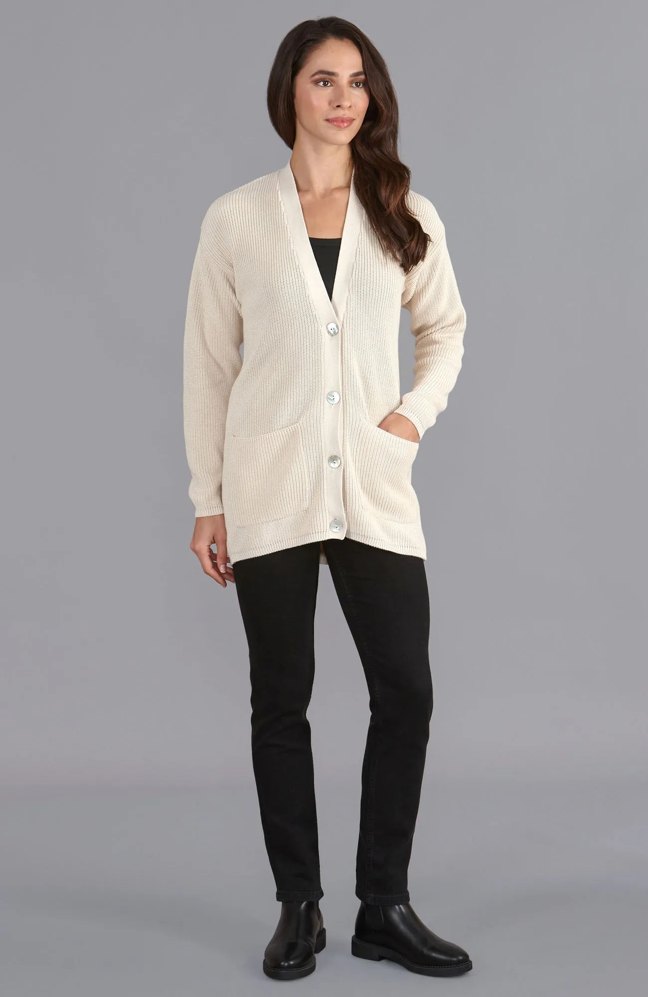 Womens Midweight Cotton Ribbed V Neck Cardigan with Pockets